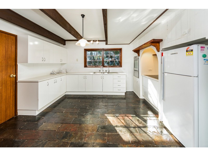 33 First Avenue, Bridgewater SA 5155