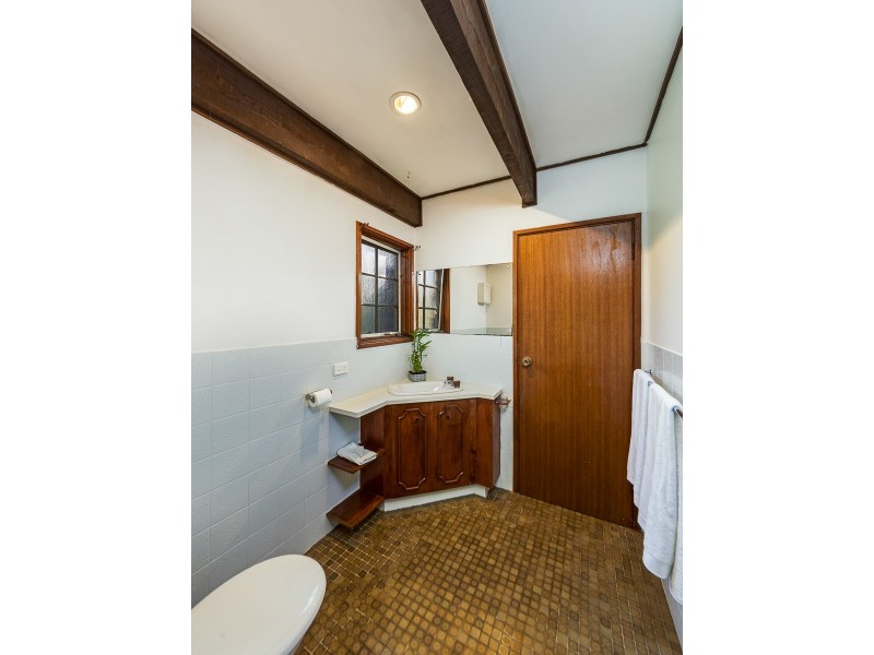 33 First Avenue, Bridgewater SA 5155