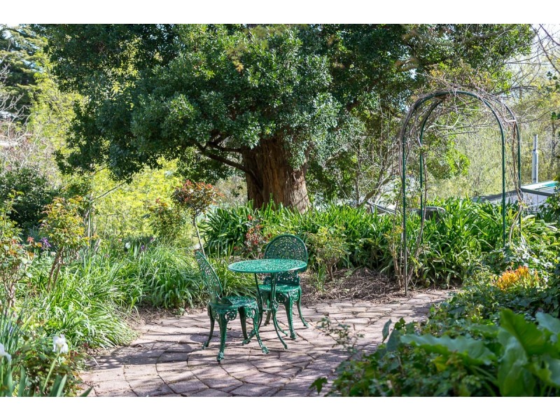 33 First Avenue, Bridgewater SA 5155