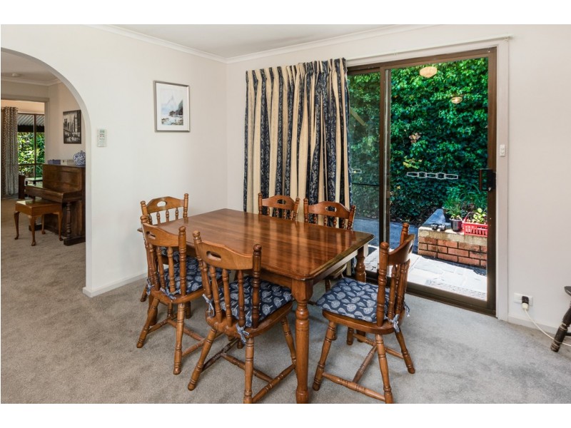 25 Oak Avenue, Bridgewater SA 5155