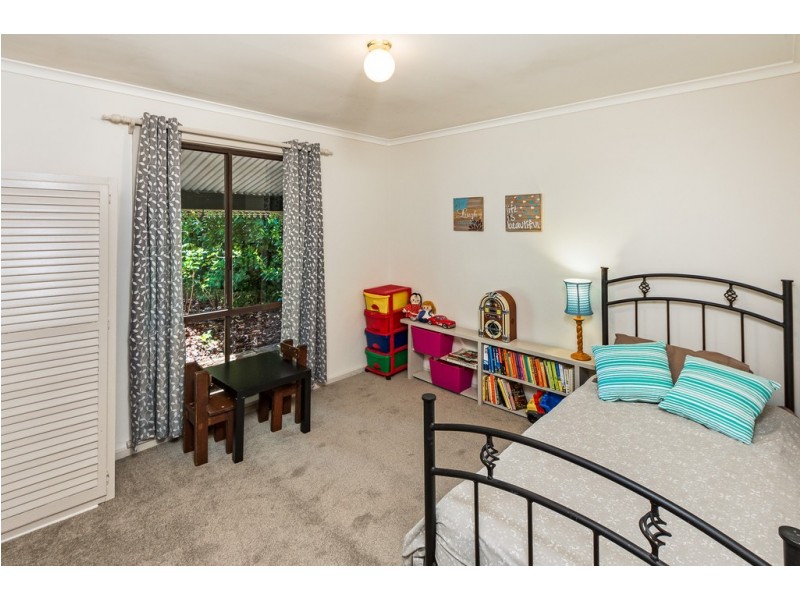 25 Oak Avenue, Bridgewater SA 5155