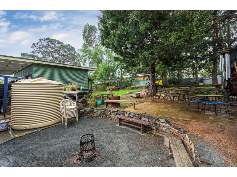 2 Murray Avenue, Mount Barker SA 5251