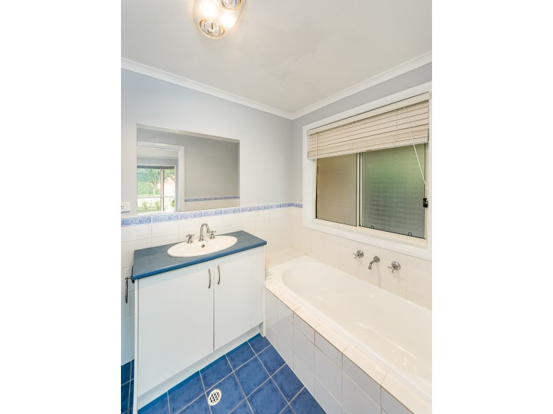 12 Mitton Court, Mount Barker SA 5251