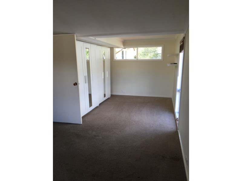 27 Victoria Road, Mount Barker SA 5251