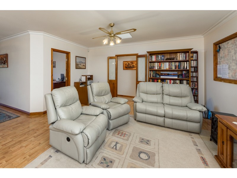 3 Reuben Pope Court, Mount Barker SA 5251