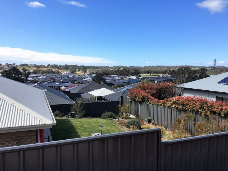 5 Saunders Close, Mount Barker SA 5251