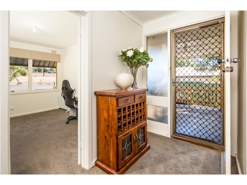 4 Columbia Street, Mount Barker SA 5251