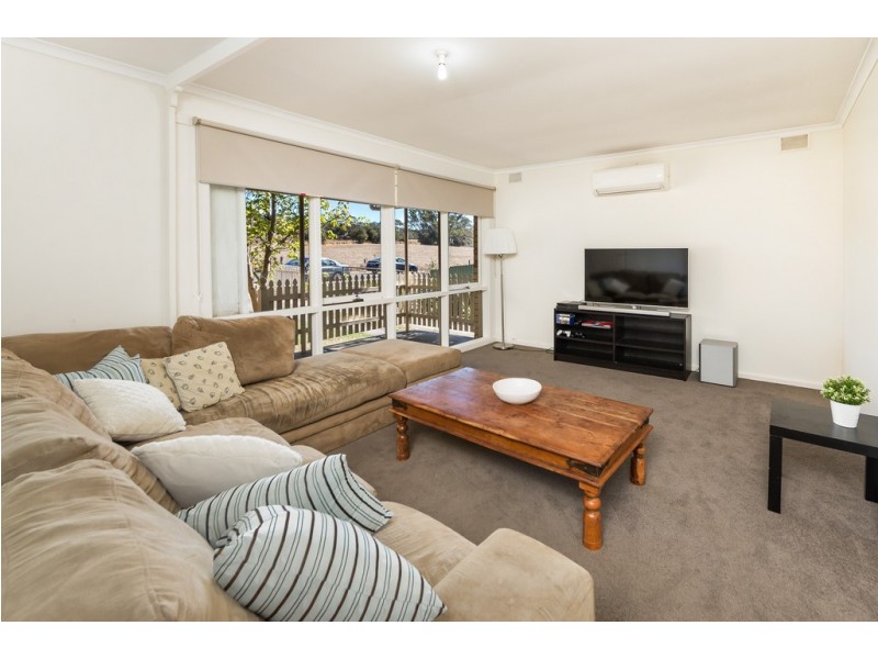 4 Columbia Street, Mount Barker SA 5251