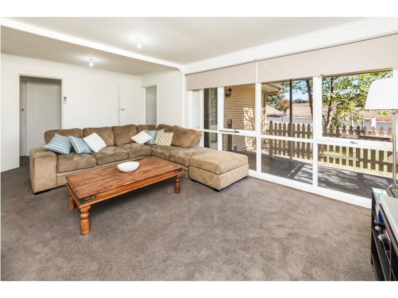 4 Columbia Street, Mount Barker SA 5251