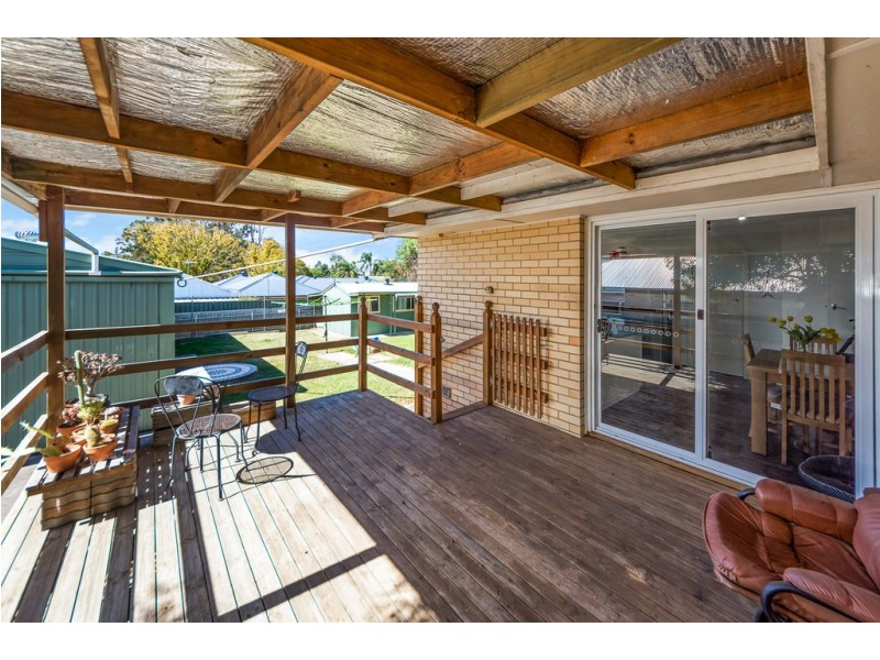 4 Columbia Street, Mount Barker SA 5251
