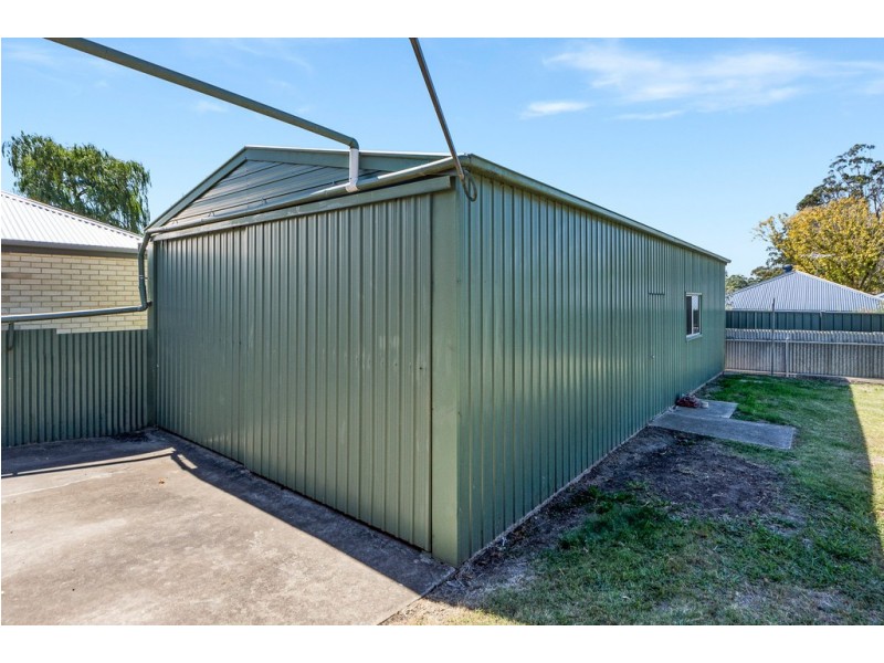 4 Columbia Street, Mount Barker SA 5251
