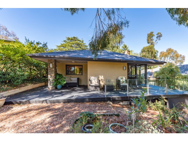 27 Oak Avenue, Bridgewater SA 5155