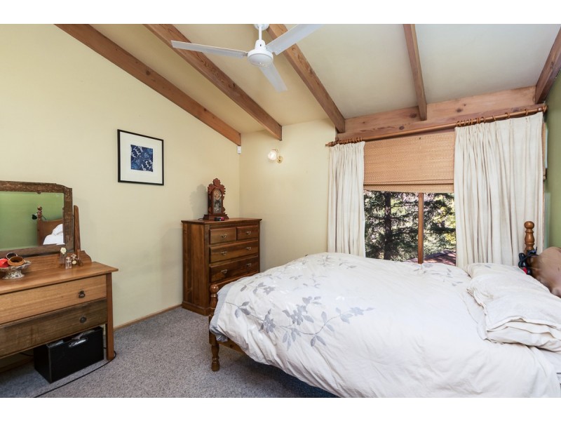 27 Oak Avenue, Bridgewater SA 5155