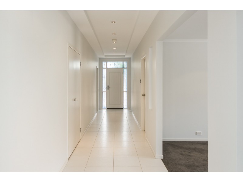 24 Tate Avenue, Mount Barker SA 5251