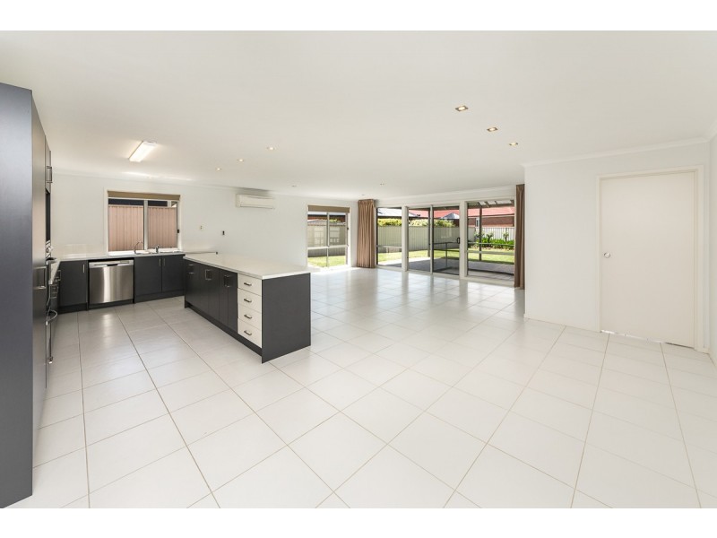 24 Tate Avenue, Mount Barker SA 5251