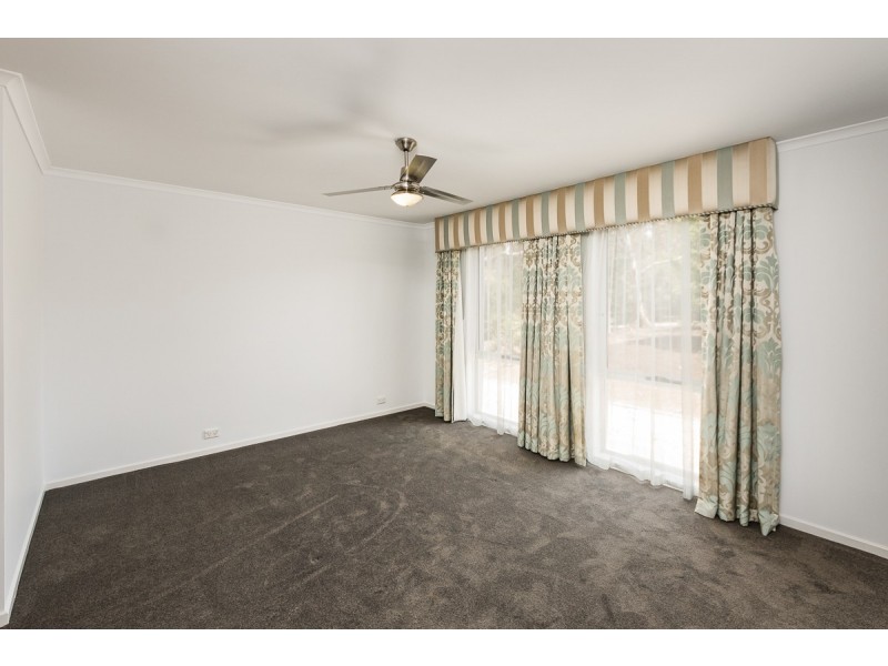 24 Tate Avenue, Mount Barker SA 5251