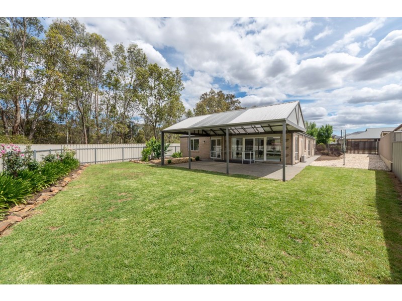 24 Tate Avenue, Mount Barker SA 5251