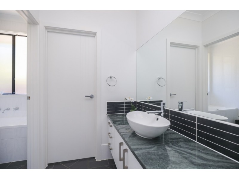 2/7 Reuben Pope Court, Mount Barker SA 5251