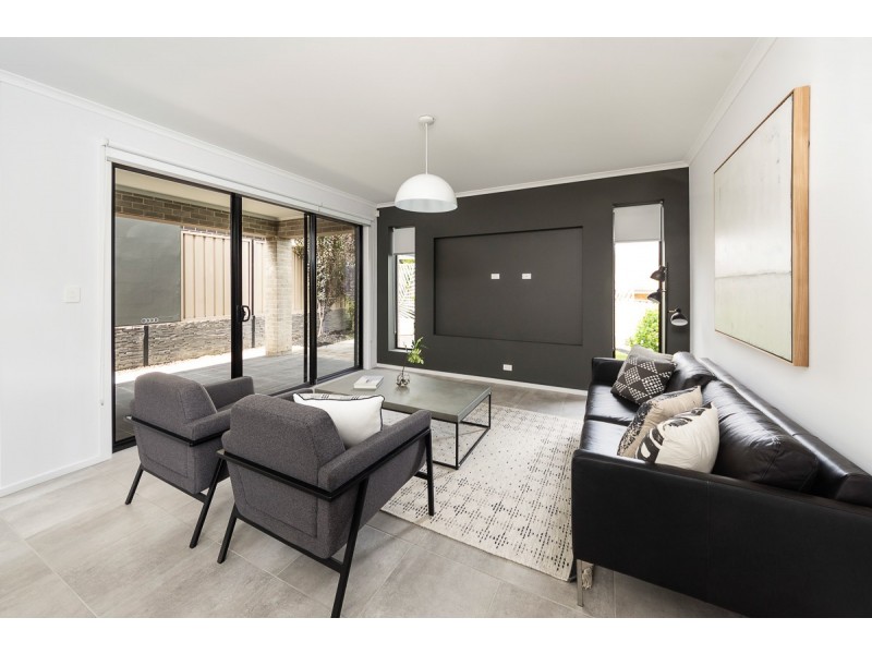 9 Lucerne Crescent, Mount Barker SA 5251