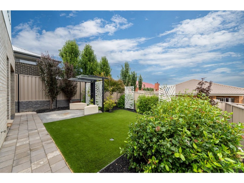 9 Lucerne Crescent, Mount Barker SA 5251