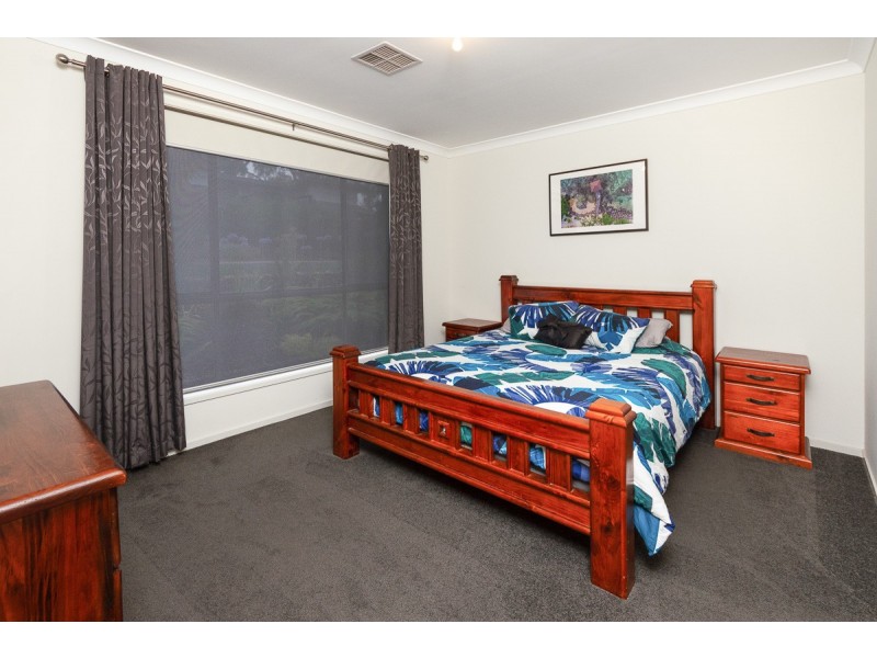 4 Jenkinson Drive, Mount Barker SA 5251