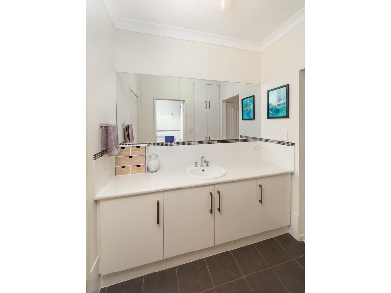 4 Jenkinson Drive, Mount Barker SA 5251