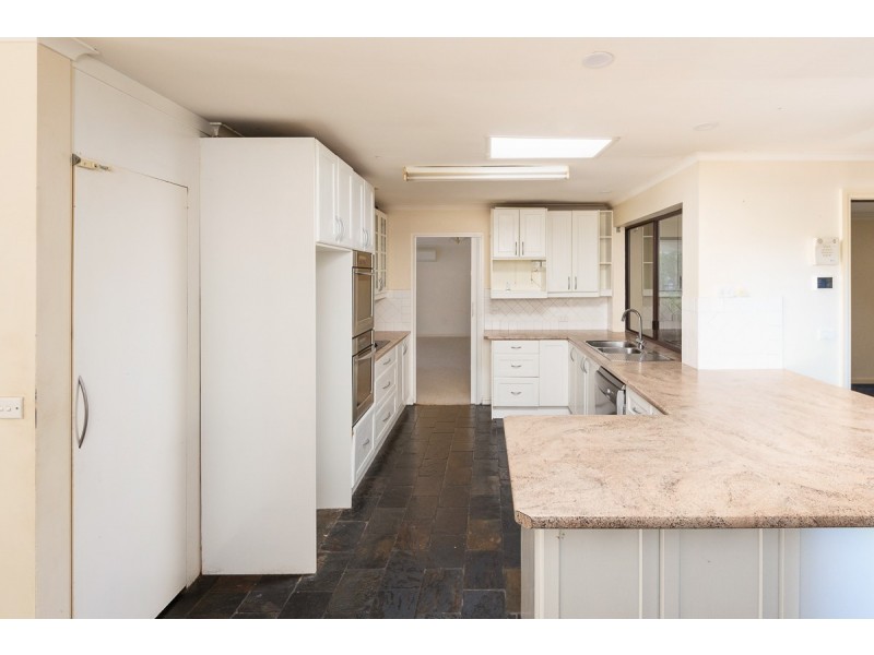 6 Hay Court, Mount Barker SA 5251