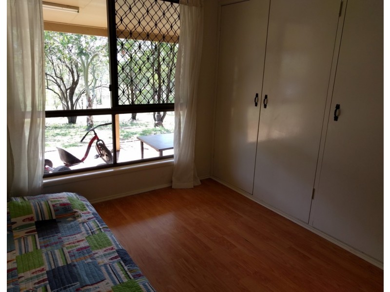 109 Sutcliffes Road, Upper Flagstone QLD 4344