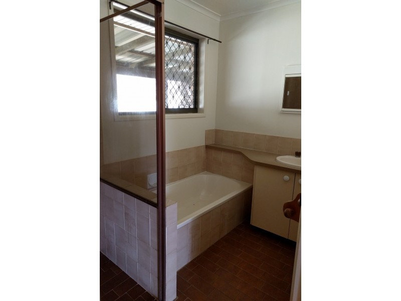 109 Sutcliffes Road, Upper Flagstone QLD 4344