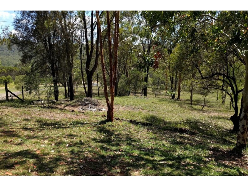 109 Sutcliffes Road, Upper Flagstone QLD 4344