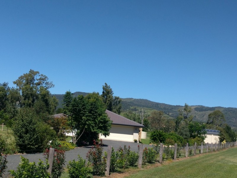 933 Flagstone Creek Road, Flagstone Creek QLD 4344