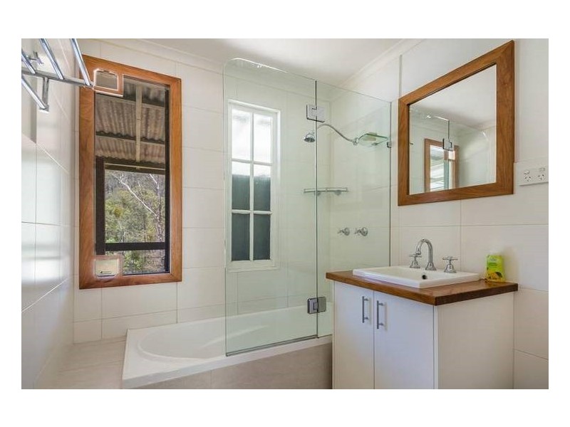 2100 Flagstone Creek Road, Upper Flagstone QLD 4344