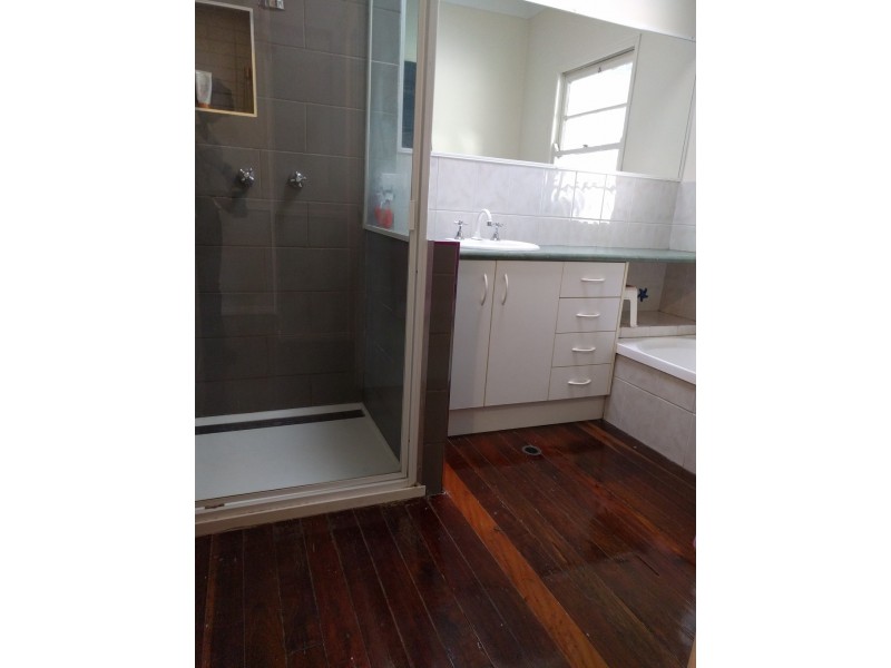 10 Parkridge Dr, Withcott QLD 4352