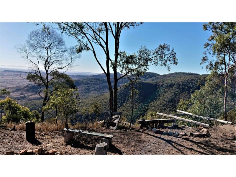 260 Egert Road, Stockyard QLD 4344