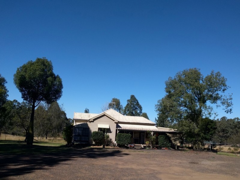 165 Koreelah Street, Upper Lockyer QLD 4352