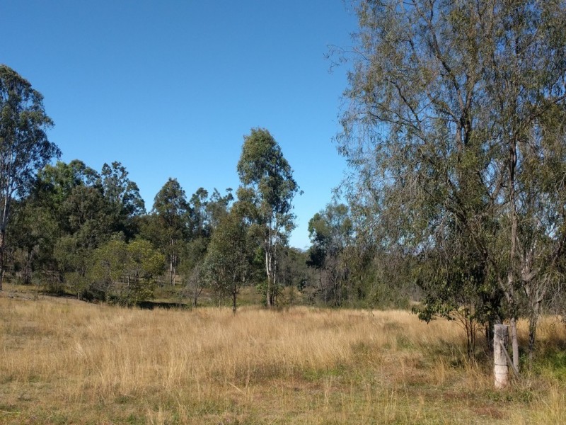165 Koreelah Street, Upper Lockyer QLD 4352