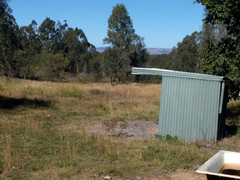 165 Koreelah Street, Upper Lockyer QLD 4352