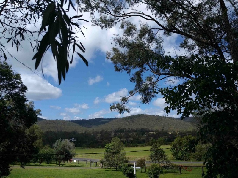 1646 Flagstone Creek Road, Upper Flagstone QLD 4344