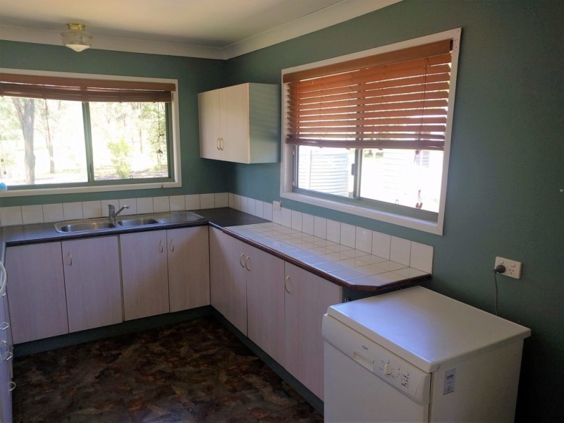 13 Kellys Road, Helidon QLD 4344