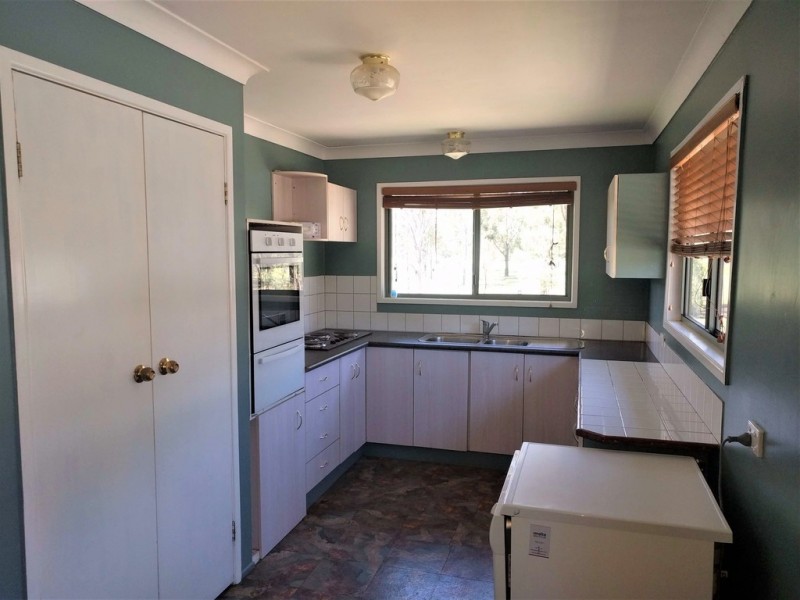 13 Kellys Road, Helidon QLD 4344