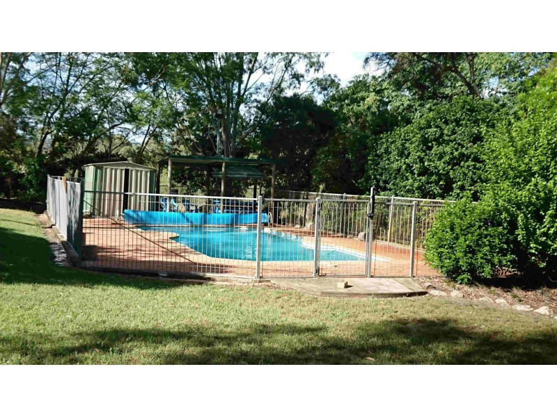 944 Murphys Creek Road, Murphys Creek QLD 4352