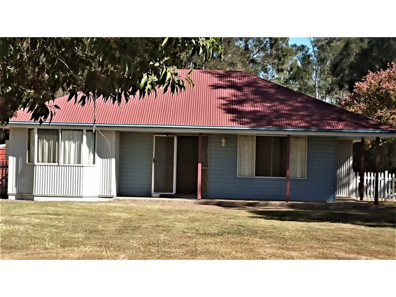 24 O’Neils Road,, Withcott QLD 4352