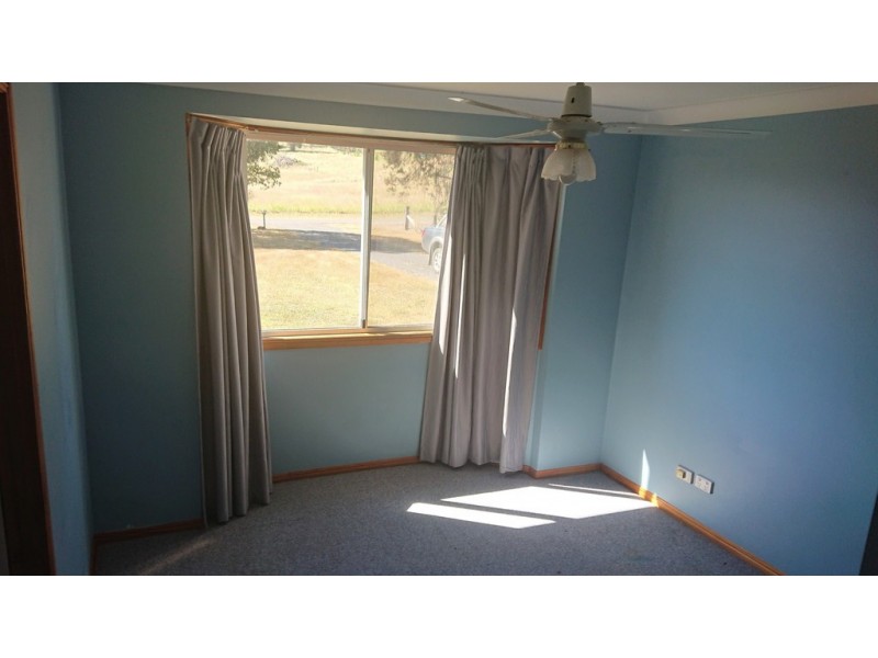 24 O’Neils Road,, Withcott QLD 4352