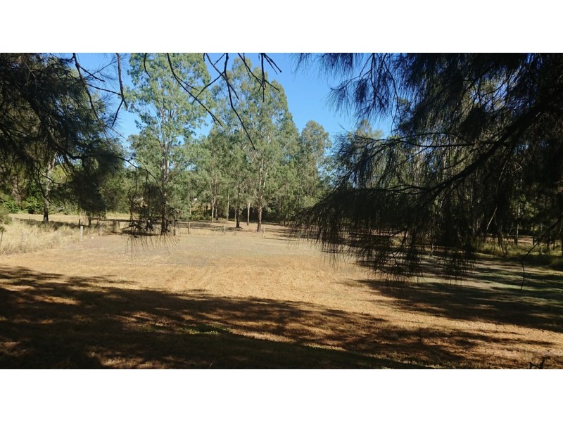 24 O’Neils Road,, Withcott QLD 4352