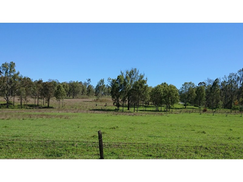 73 Wallaces Road, Withcott QLD 4352