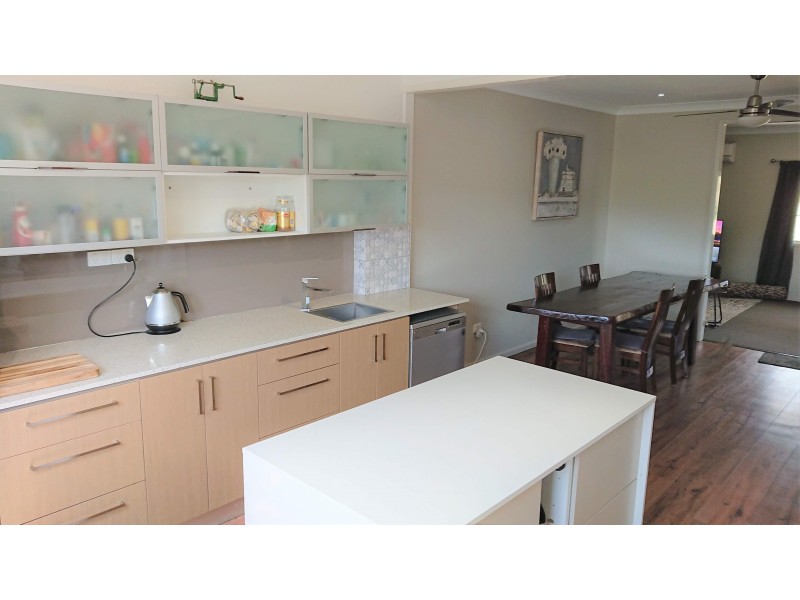 450 Rockmount Road, Rockmount QLD 4344