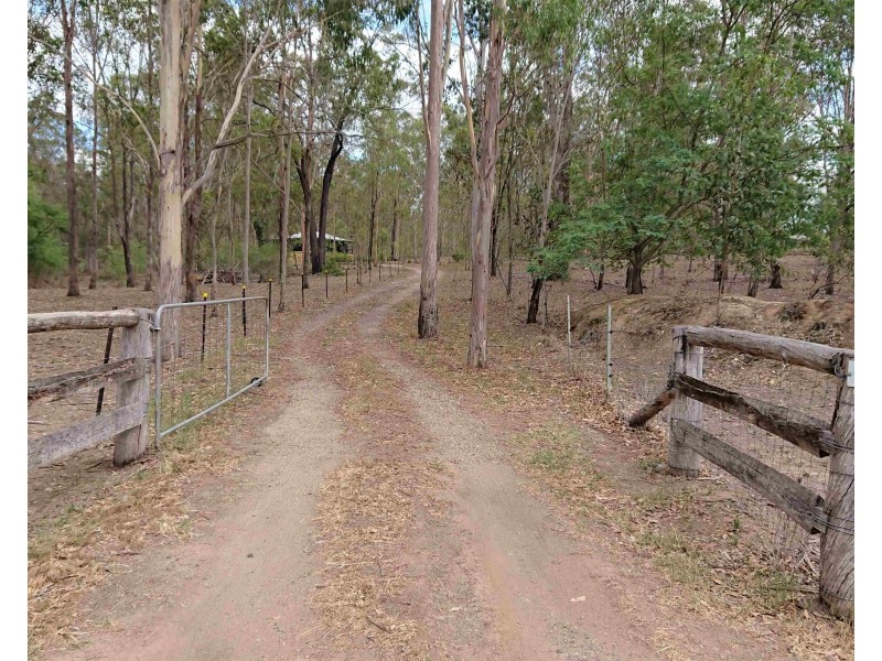 74 Koreelah Street, Upper Lockyer QLD 4352