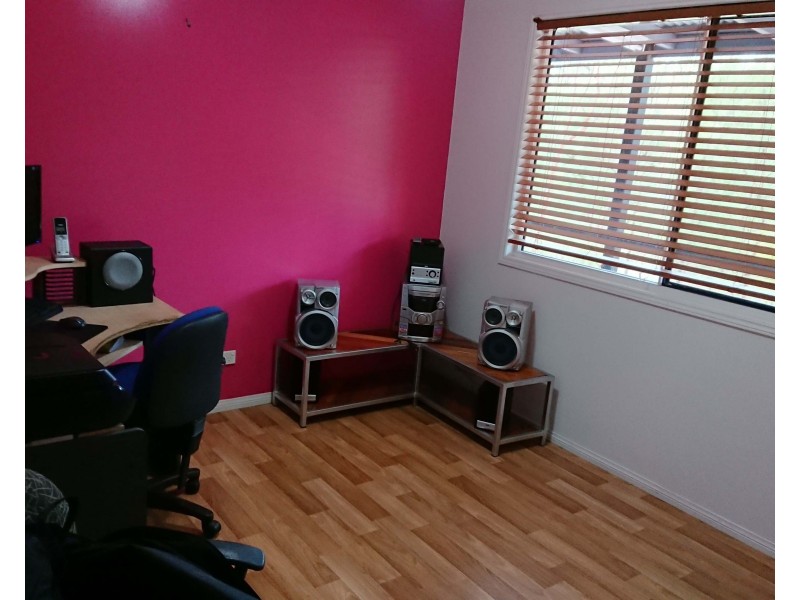 74 Koreelah Street, Upper Lockyer QLD 4352