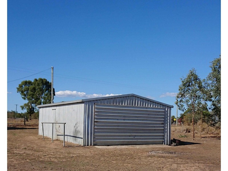 16 Markai Road, Lockyer Waters QLD 4311