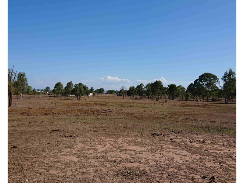 16 Markai Road, Lockyer Waters QLD 4311